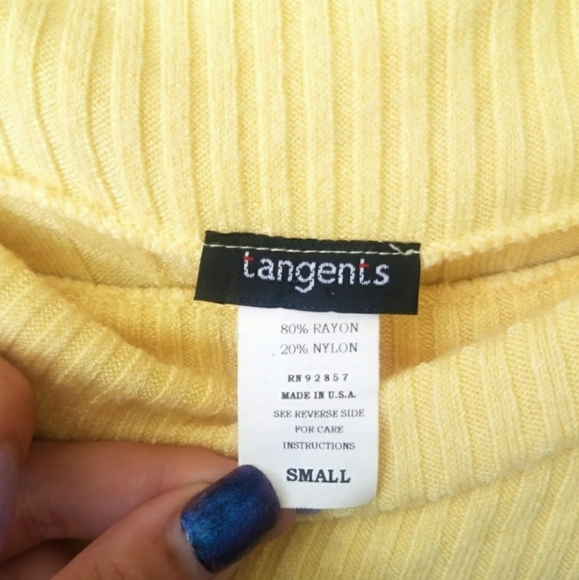 Yellow Off the Shoulder Short Sleeve Blouse Top - Picture 4 of 5